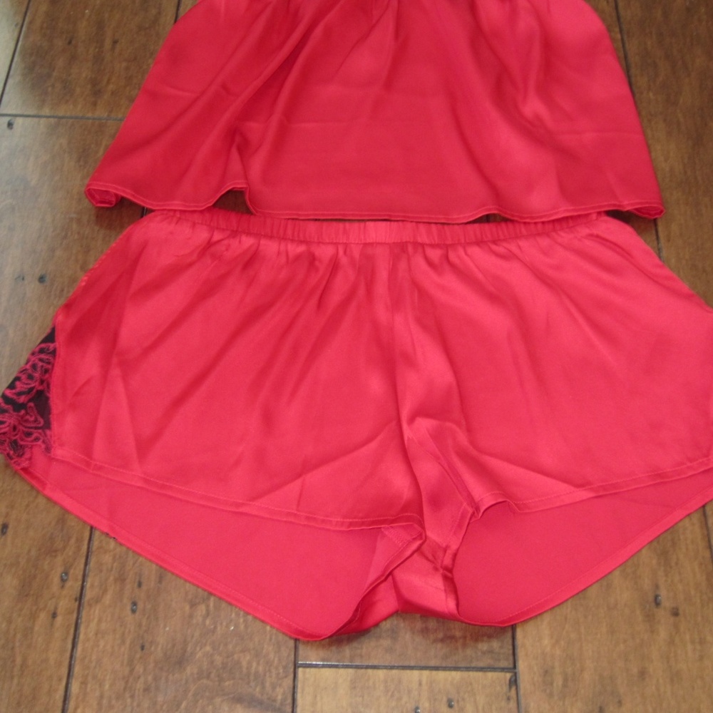 ❤️Tahari Satin Cami Shorty Red Black Lace Set - Picture 5 of 6